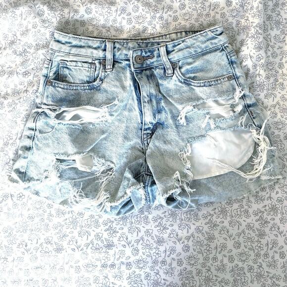 American Eagle Distressed Denim Shorts Light Wash Sz 0 - Picture 1 of 7